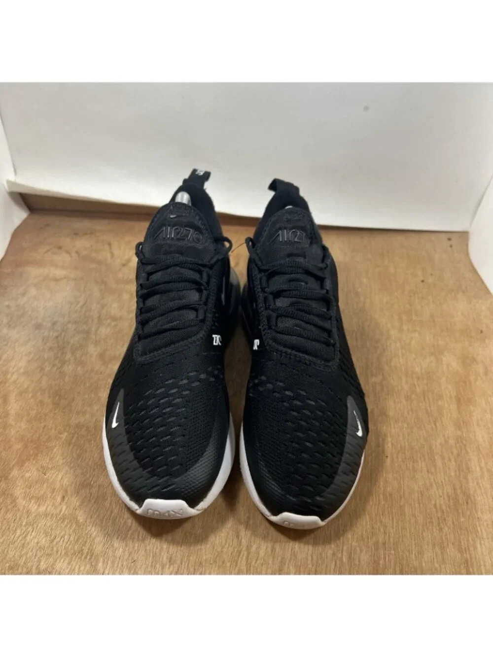 Nike Air Max 270 Men Size 6.5 Sneakers Black/White Mesh Lace Up AH8050-002